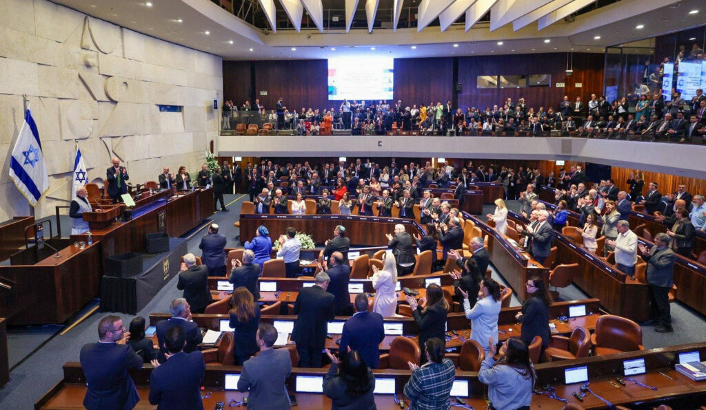 Parlamentswahl 2026: Aktuell liegt die israelische Opposition in den Umfragen vorne