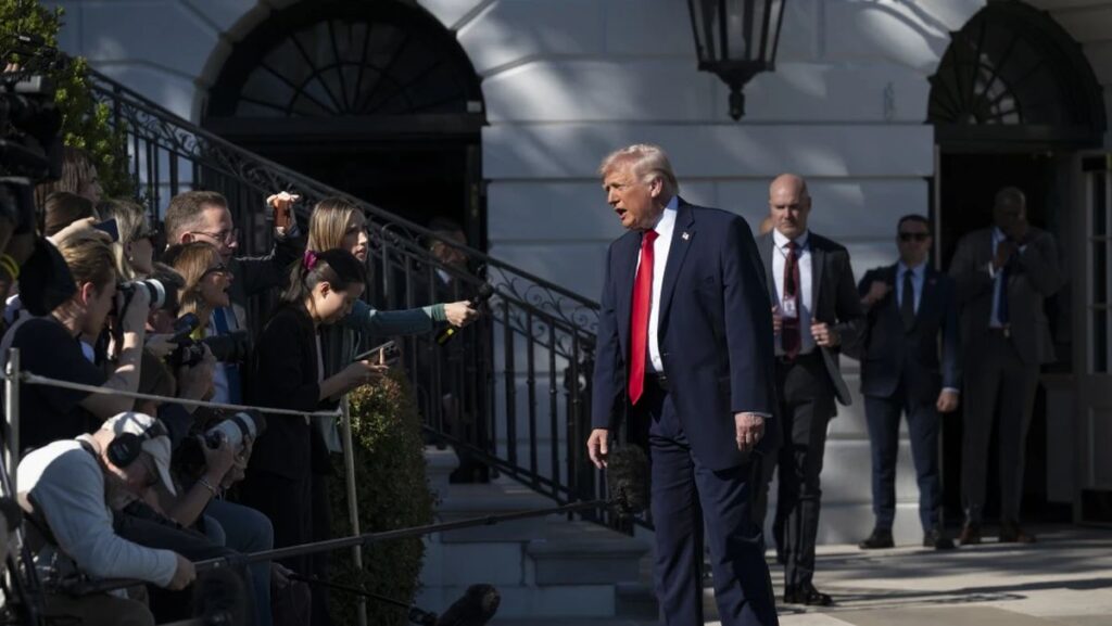 Hisbollah soll sich ruhig verhalten: US-Präsident Trump vor Reporten vor dem Weißen Haus