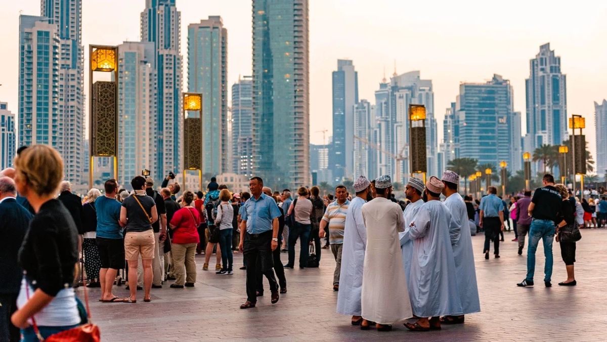 Neugestaltung des Nahen Ostens: Touristen in den Vereinigten Arabischen Emiraten