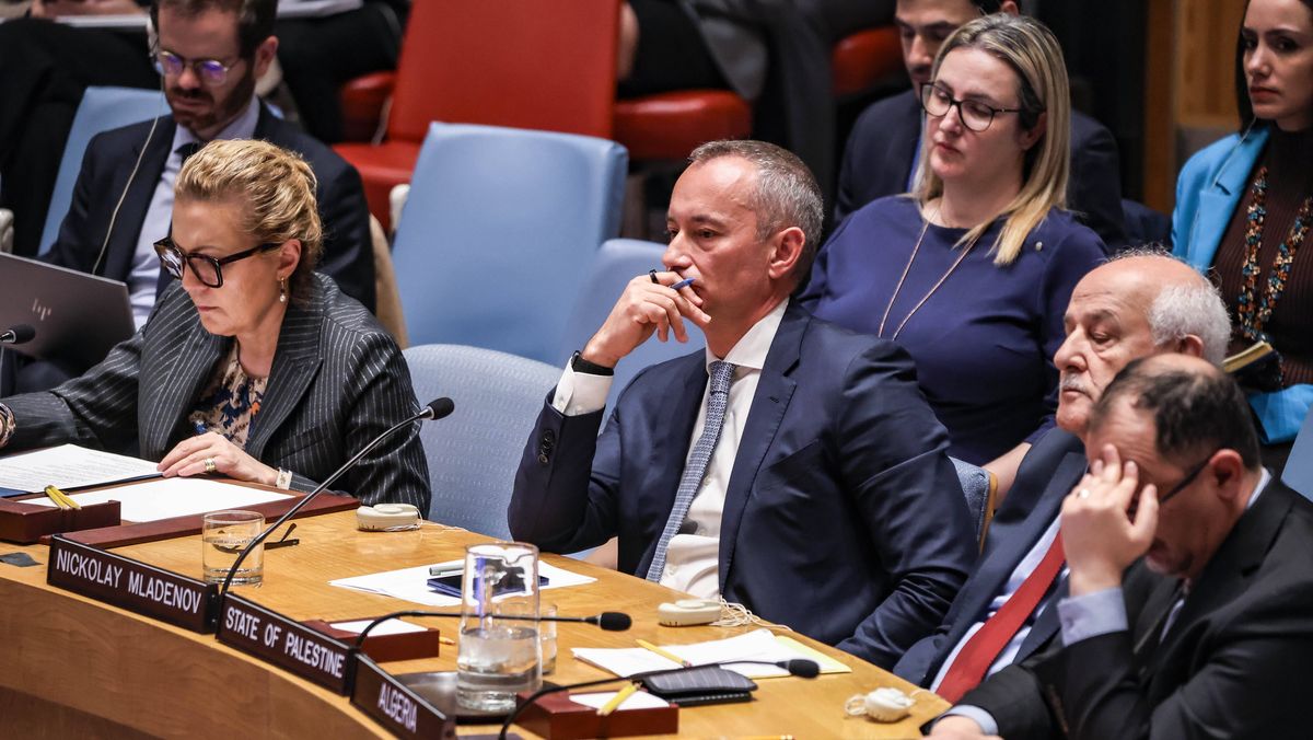 Der Vorsitzende des Friedensrates, Nickolay Mladenov, im UN-Sicherheitsrat