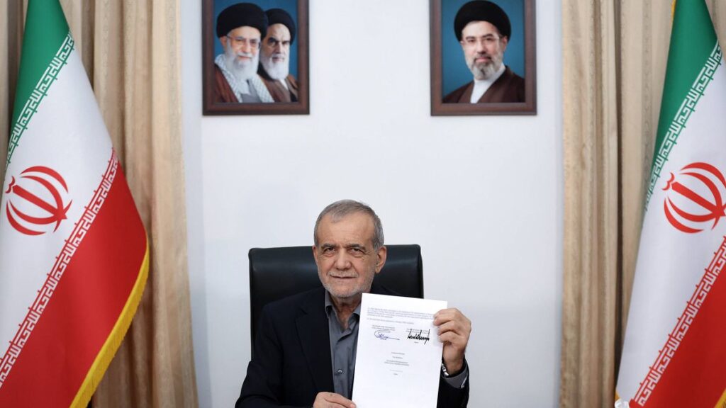 Der iranische Präsident Masoud Peseschkian präsentiert die Absichtserklärung mit den USA