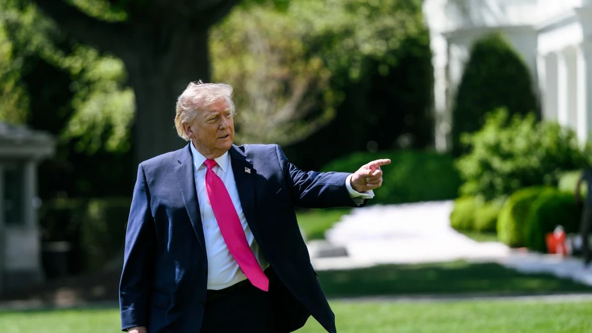 US-Präsident Trump vor Reporten im Garten des Weißen Hauses