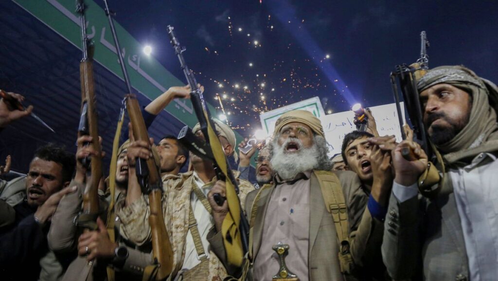 Huthi-Anhänger in Sanaa feiern die Verhängung der Seeblockade gegen Saudi-Arabien