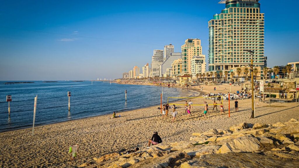 Fast drei Jahre Krieg haben Tel Aviv verändert