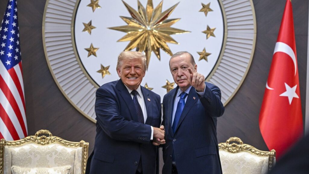 Trump und Erdogan am Rande des NATO-Gipfels in Ankara