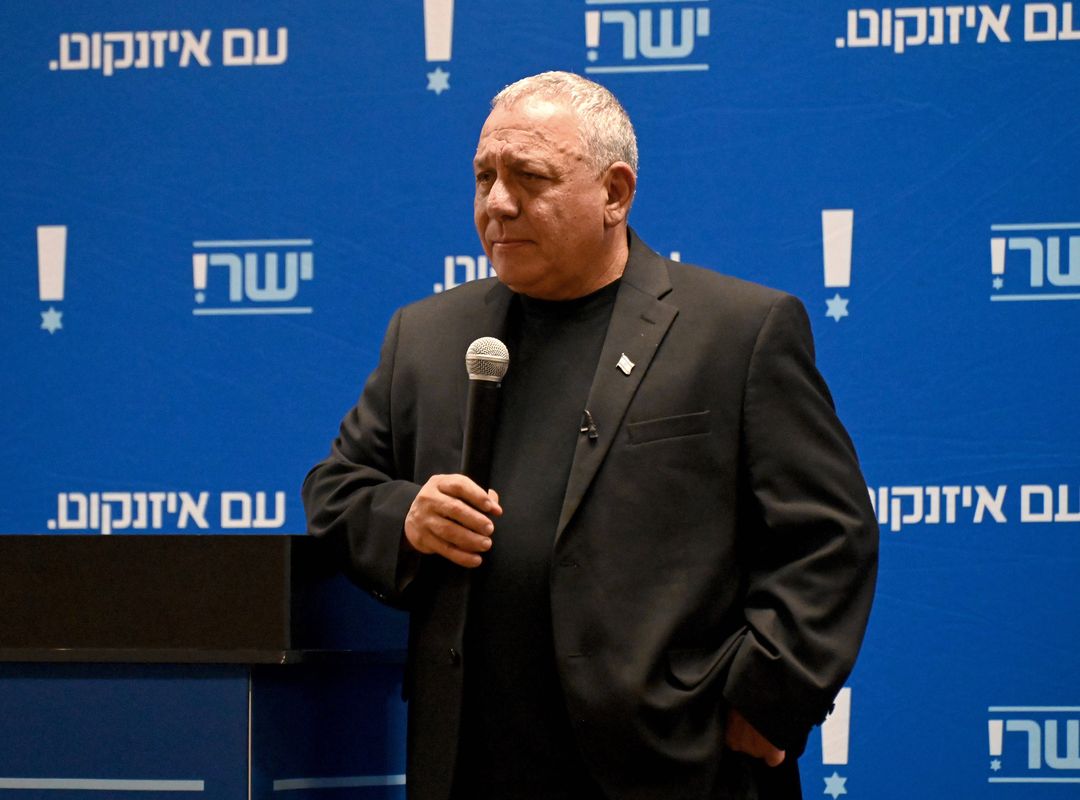 Gadi Eisenkot baut seinen Vorsprung auf Benjamin Netanjahu weiter aus
