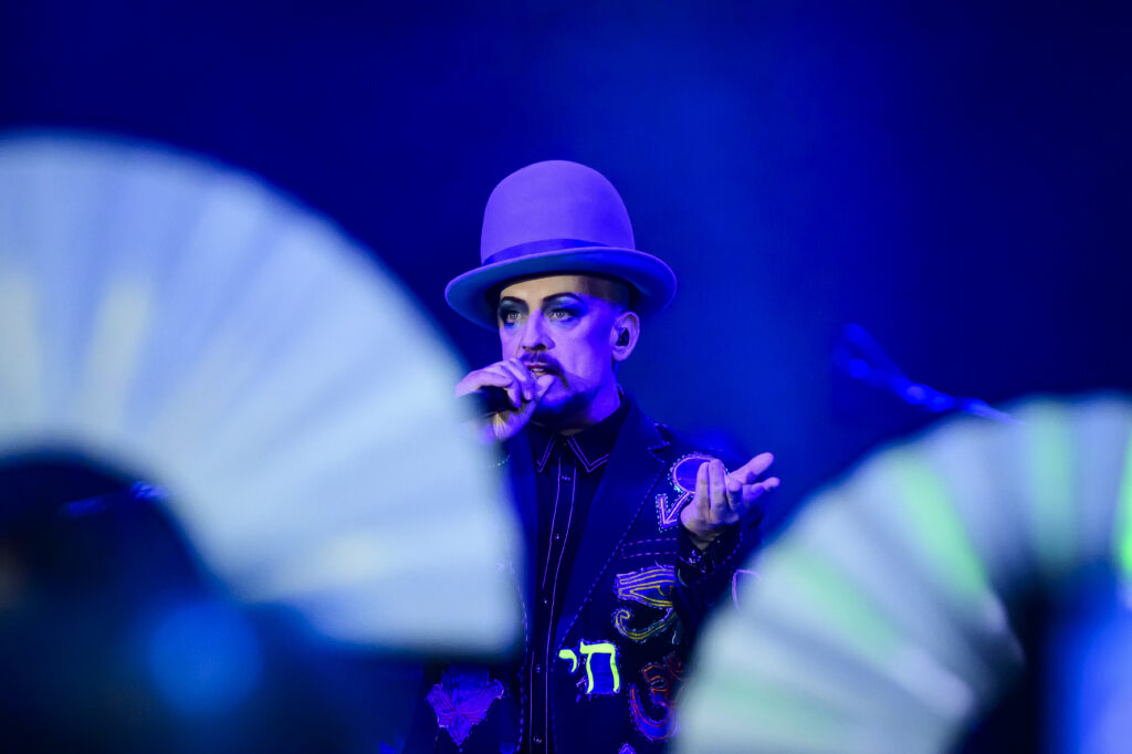 Der britische Sänger Boy George wird wegen eines israelsolidarischen Liedes angefeindet