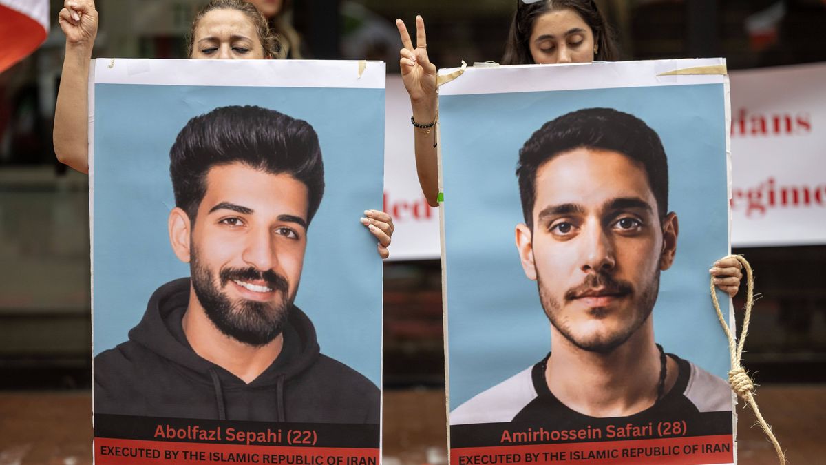 Protest gegen die Hinrichtung der beiden Iraner Abolfazl Sepahi and Amirhossein Safari