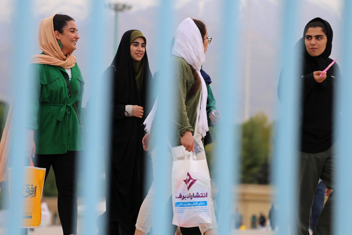 Geschlechterungleichheit und eine Mangel an Aufklärung sind entscheidende Faktoren der Krise der sexuellen Gesundheit im Iran