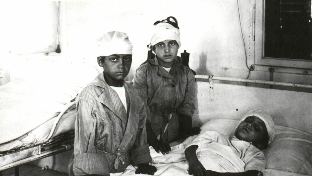 Beim Pogrom von Hebron verletzte jüdische Kinder im Hadassah-Krankenhaus in Jerusalem