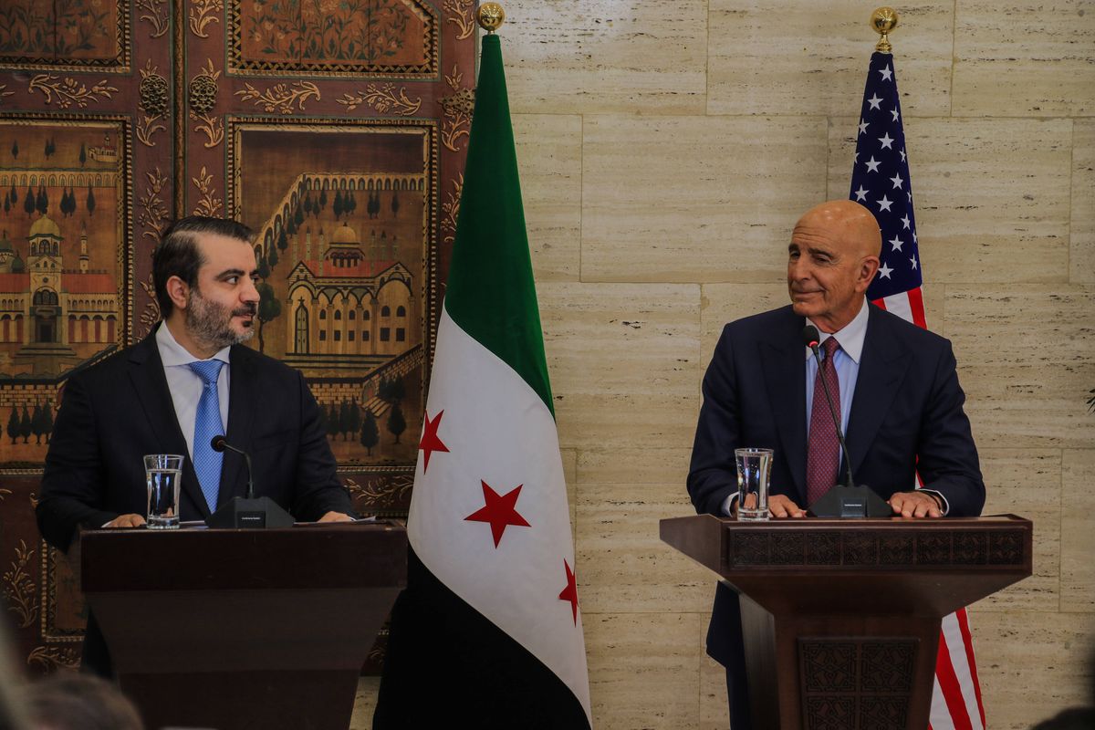 Syriens Außenminister Assad al-Shaibani mit US-Sondergesandtem Tom Barrack