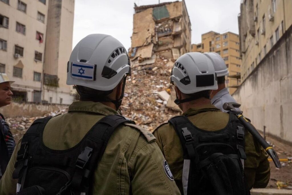 Israelisches Hilfsteam beim Einsatz nach dem Erdbeben in Venezuela
