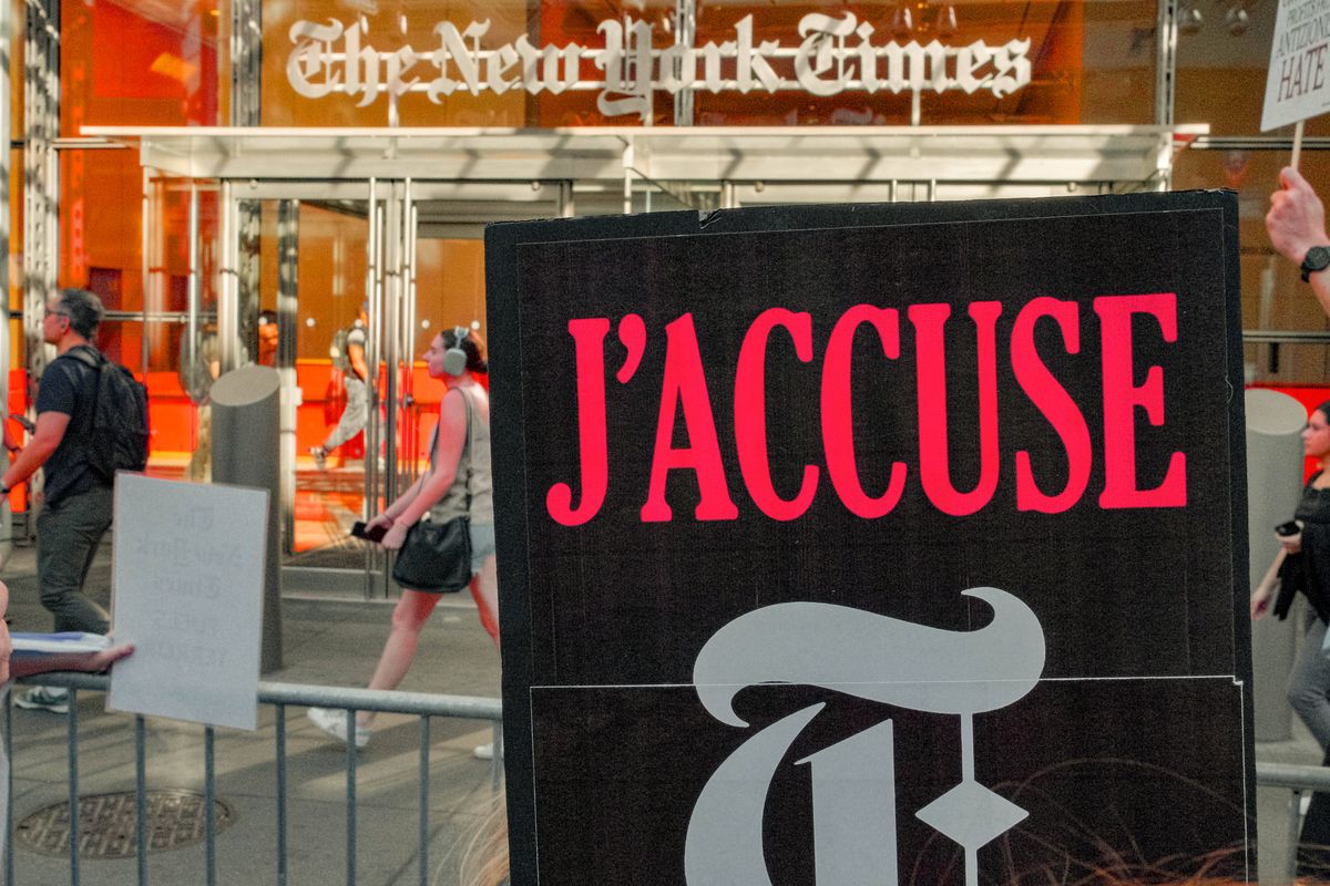 Demonstration gegen die israelfeindliche Berichterstattung der New York Times
