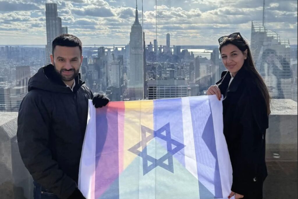 Der arabische Israeli Yoseph Haddad mit Lorina Khateeb, seiner Nachfolgerin als Vouch-For-Each-Other-Geschäftsführerin